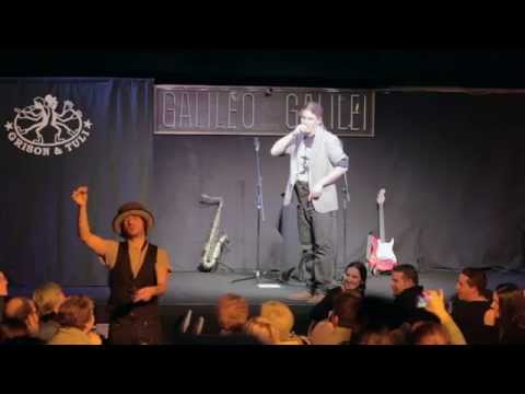 GRISON Y TULI - CAMARERO