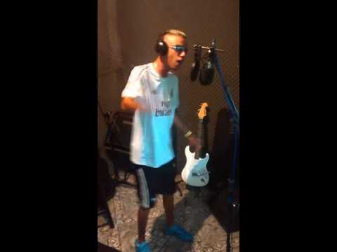 MC PERNINHA DIA DE ELEIÇÃO (PROIBIDÃO 2014)