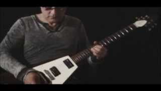 &quot;blowin free&quot; by wishbone ash guitar lesson guitar solo