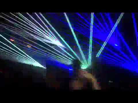 Swedish House Mafia 28.05.11 (Alexandra Palace London) - One/Calabria (HD)