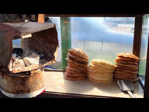 Myanmar STREET FOOD - ( ဘိန်းမုန့် ) BANE MOTE Burmese - INTERESTING COOKING TECHNIQUE
