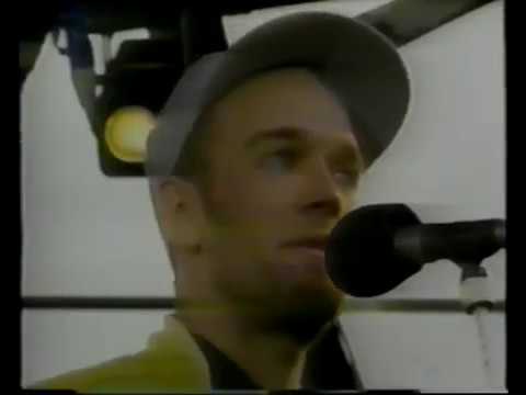 R.E.M. 1990-06-03 - The Big Day, Scotland ('Hello In There' - Stipe, Bragg , Merchant & Tivey)