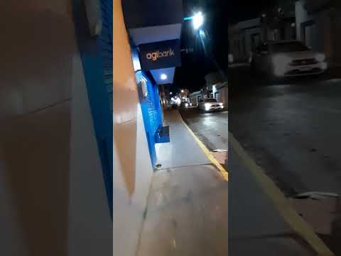 olhem como fica algumas ruas do centro de custódia pe à noite
