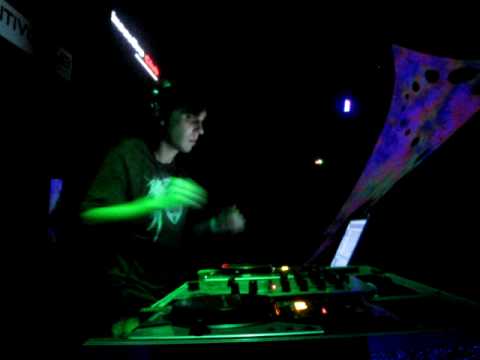 Ikpeng Live @ Rebirth Dark Ground 11.12.09