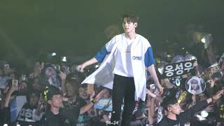 180825 [ONE : THE WORLD] in TW | GOLD 골드 | WANNAONE 옹성우 직캠