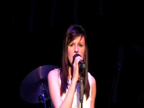 Cry me a River cover by Layla Mac....