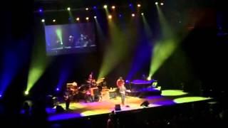 Dion - "I Wonder Why" & "Shake, Rattle, and Roll" - LIVE at the Mohegan Sun Casino - 19APR15