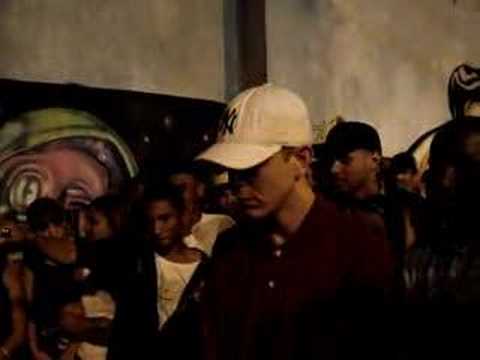 DUELO DE MC'S - BH - VUKS x DESTRO