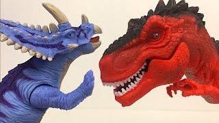 KID CONNECTION - DINOSAUR SAFARI PLAYSET - T-REX OR TYRANNOSAURUS  AND TRICERATOPS -UNBOXING