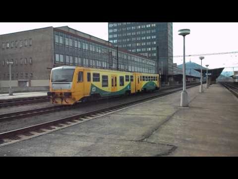 Odjezd vlaku Os 6713 (ČD 814.001, zpoždění 7 min) - Most, 8. 4. 2013