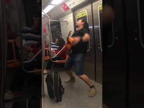 Chilean subway | A normal day with Rafael Budu