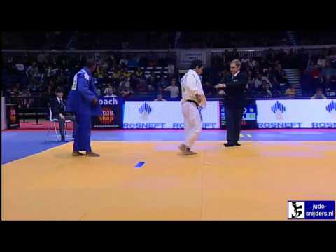 Judo 2010 Grand Prix Dusseldorf: Loic Korval (FRA) - Sarkhan Ahmadov (AZE) [-66kg].