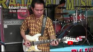 Download lagu Nambah Merdu suara ibu ini di iringi OM. RAJAWALI musik mp3