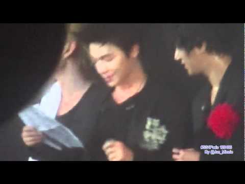 [120406 SS4 in Paris] Members introduction (Speaking in French)