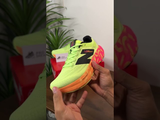 New Balance Fresh Foam Sneakers Green Orange