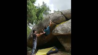 Video thumbnail de Techo del javi direct, 7A+. La Pedriza