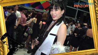 Chinese mistresses and rubber gloves (The Italian Dressing VIP Party)