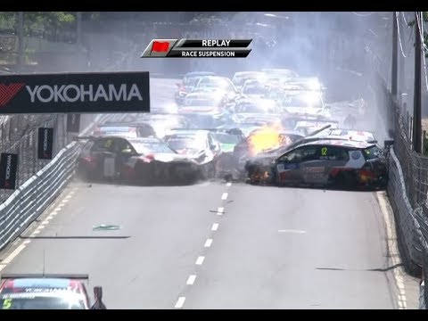 WTCR Big crash in the streets of Vila Real Portugal 2018 - Vw Golf GTI is Burning