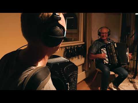 Sigmund's Orkester: Earthquake Polka