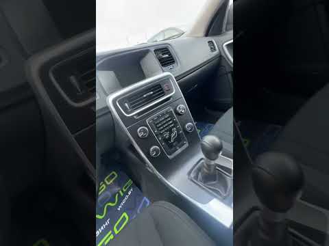 фото volvo v60 i 0