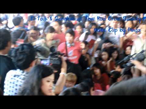 111202 E-Teuk & Donghae at Thai Red Cross Society - พี่ทึกแพคของ