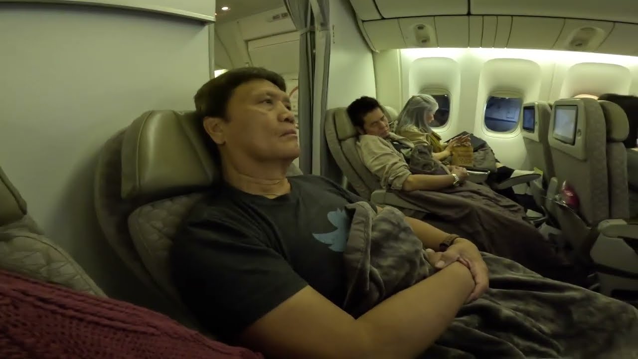 EVA Air Evergreen Lounge