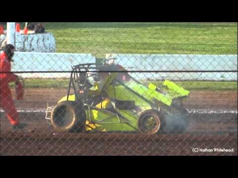 Big Lightning Sprint Crash - Sydney Speedway 22-10-11