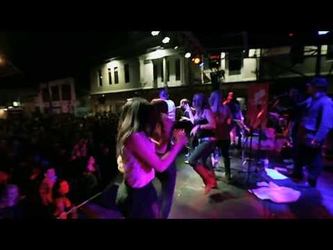 Oz Locos - SHAKE IT  ft. Jen la Indya & Mandibula