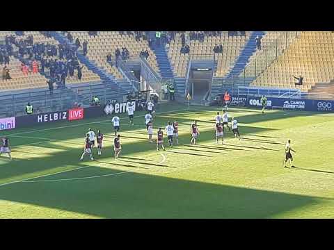 SERIE B / Parma - Crotone / Stupenda punizione goal Vázquez