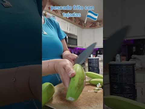 pescado frito con tajadas comida Hondureña