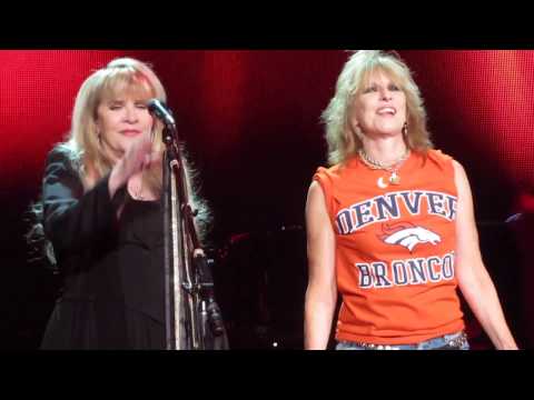Stevie Nicks & Chrissie Hynde - Stop Draggin' My Heart Around - LIVE 4th Row Denver 27OCT2016