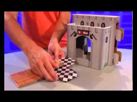 Krooom   Zamek rycerski z tektury