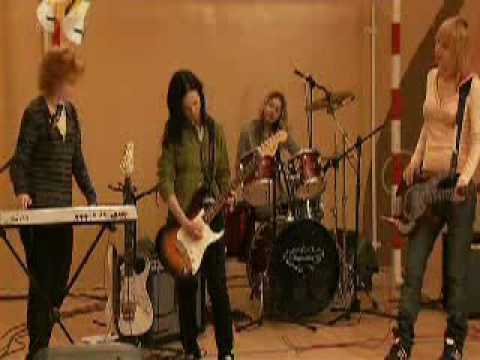 Ranetki Girls ( Ранетки ) Practice in the Gym