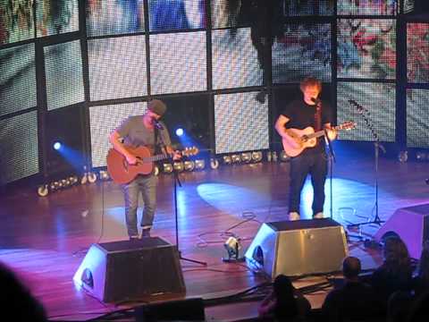 Ed Sheeran and Foy Vance - Kiss Me (Nashville, TN)