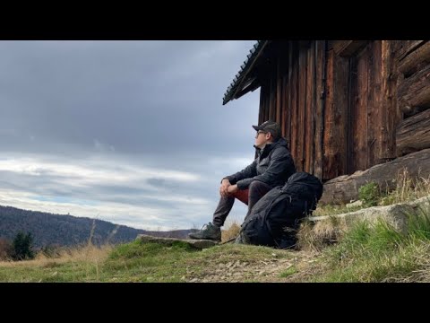 Jesienne Gorce- biwak w namiocie, deszczowa wędrówka.