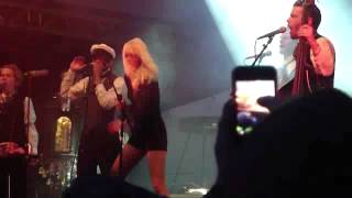 Amanda Jenssen - Happy Land (intro) @Putte i Parken, Karlstad