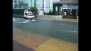 preview picture of video '22.08.2012 - Đường Lý Thái Tổ - LX AG bị ngập sau cơn mưa to'