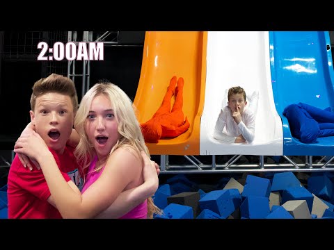 Famous YouTubers! Boys vs Girls 24 hours in a Trampoline Park!