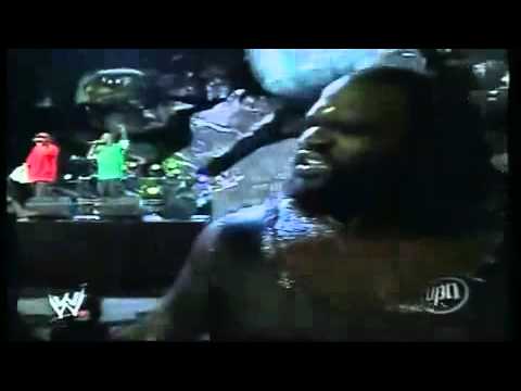 Three 6 Mafia - Some Bodies Gonna Get It (WWE Live Performance 2006 Introducing Mark Henry).mp4