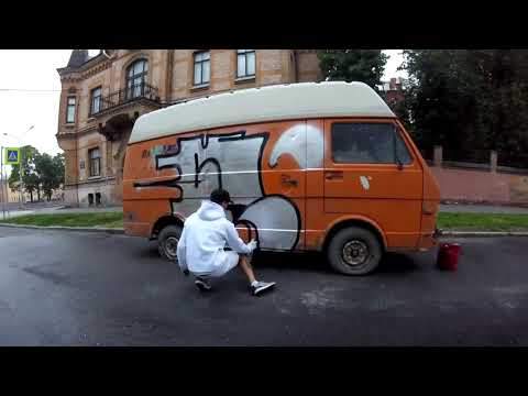 Graffiti lifestyle / Graffiti on car / Rooftops / Tagging / Ride on sk8 with homies #graffiti