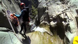 preview picture of video 'Canyoning Fleur Jaune - Cilaos - Ile de la Réunion 974'