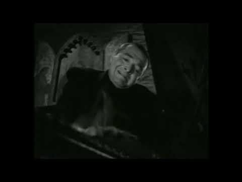 CLIP: Peter Lorre BLOOPER "The Beast With Five Fingers" Outtake (1946)
