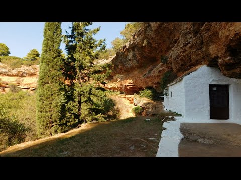 A walk in the twin craters of Didyma in Argolida (Μια περιήγηση στους κρατήρες των Διδύμων)