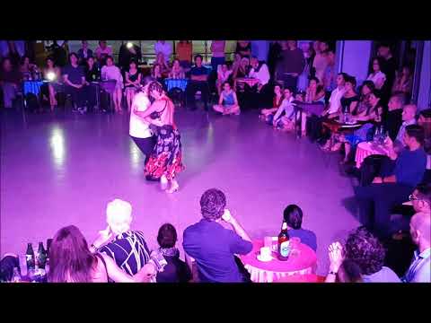 ALEJANDRA MANTIÑAN y GUSTAVO RUSSO en Viva La Pepa! Milonga (Milonga)