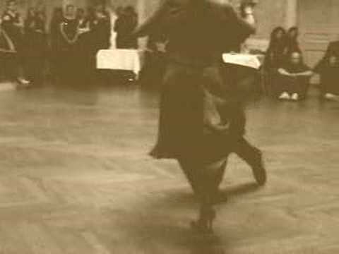  Andrea Misse  and  Javier Rodriguez  are  dancing  to  the  tango  "  Arrabal  "
