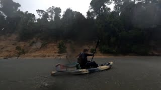 ENCARANDO TEMPESTADE EM PESCARIA COM FÁBIO BACA E EDIMAR OLIVEIRA.