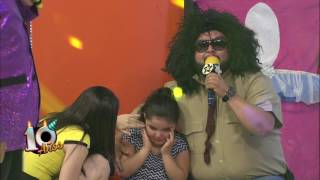 Las hace llorar por accidente