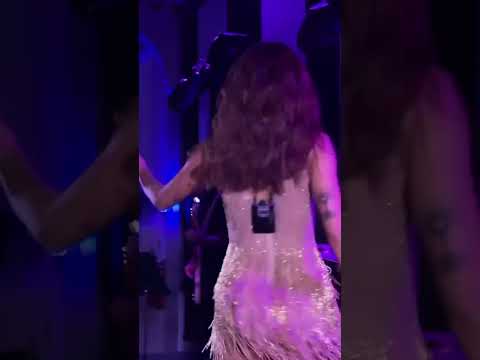 Anitta cantando “Que Nem Maré” de Jorge Vercillo ✨