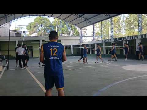 IInicio del Juego entre Santa Cruz del Quiche Vrs Chiche 