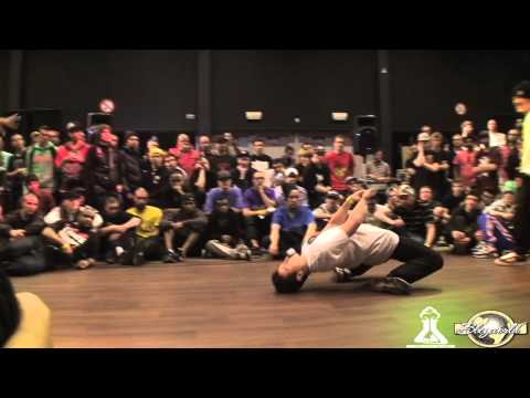 Bgirl At & Focus vs Xak & | RAW CIRCLES 2011